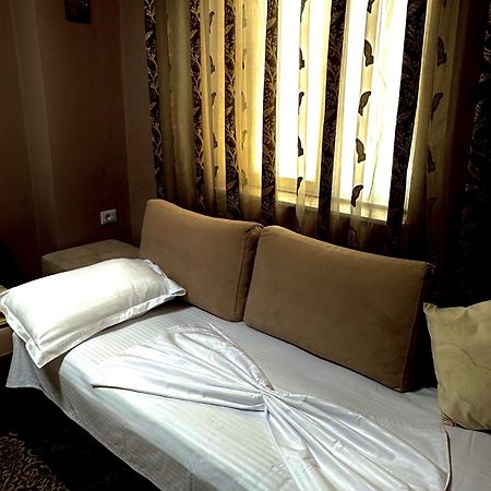 Midtown Cozy Apartment Tirana Extérieur photo